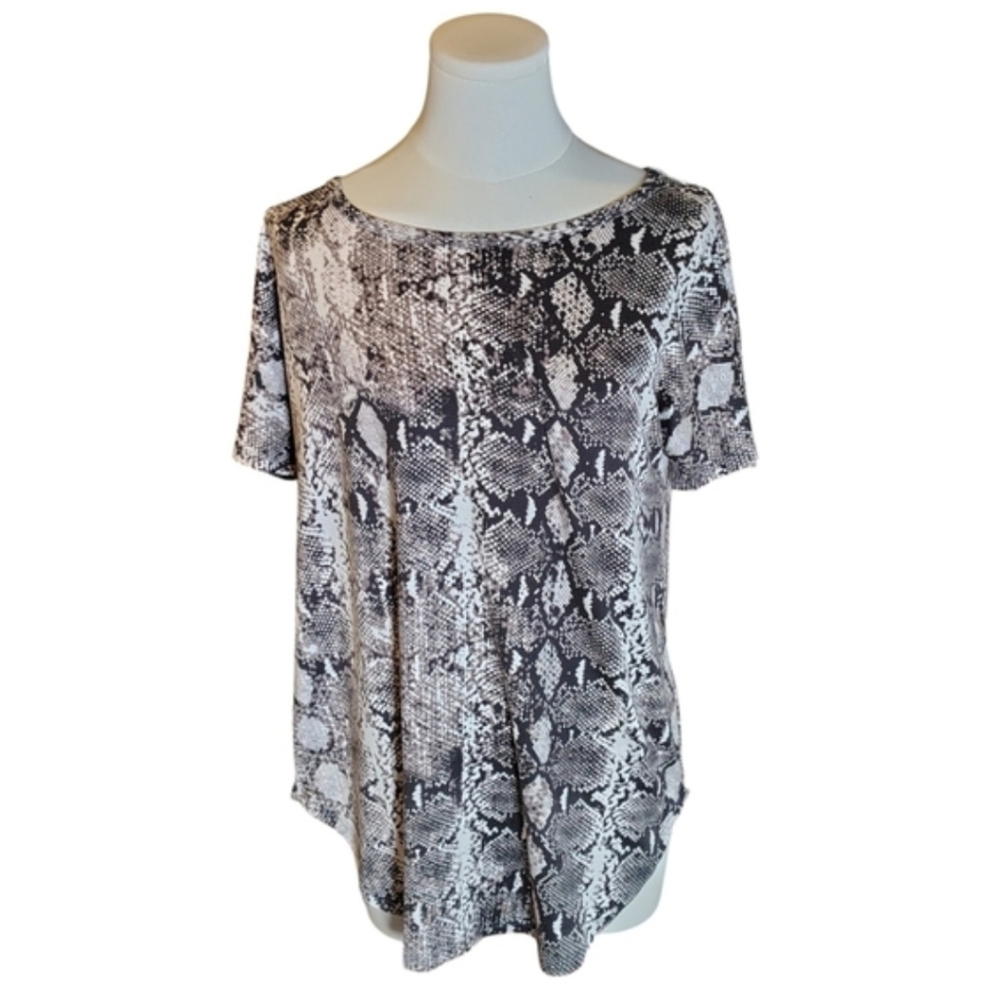 Viamor Soft Snakeskin Pattern Black And White Short Sleeve Tee Size Medium